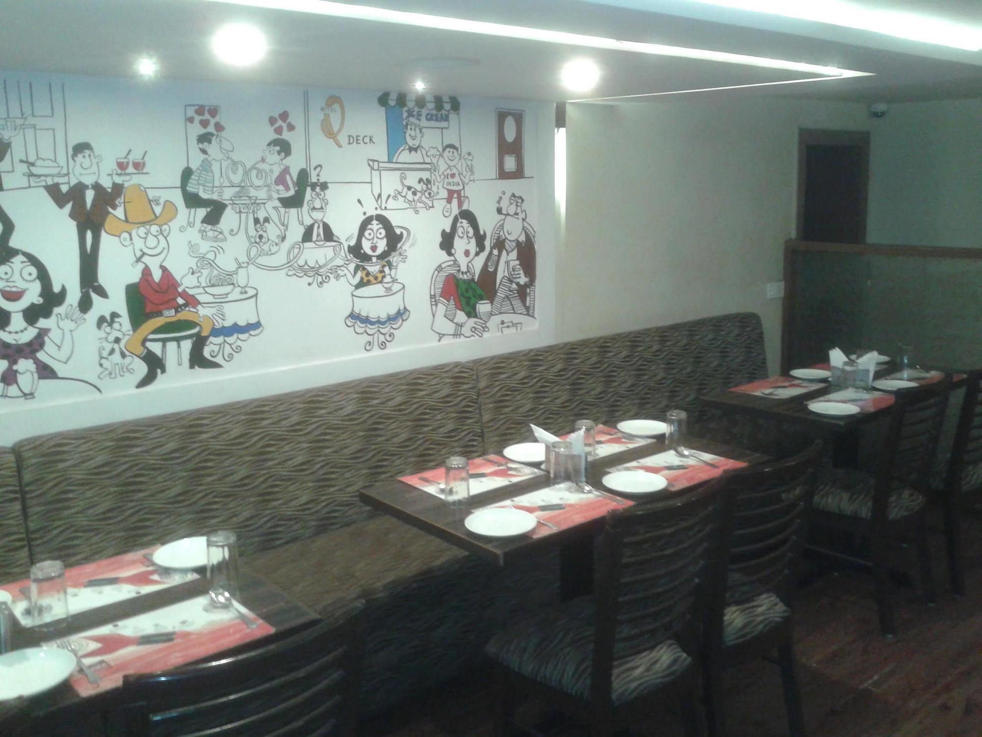 Hotel Q Deck Bombay Exterior foto