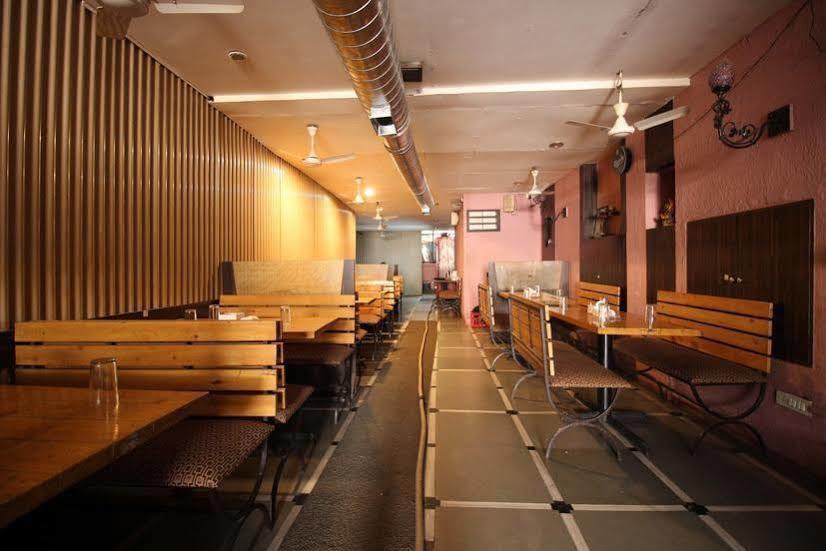 Hotel Q Deck Bombay Exterior foto